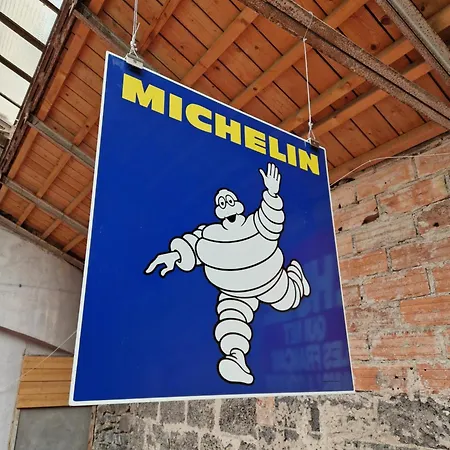 Apartment Garage De L'hotel