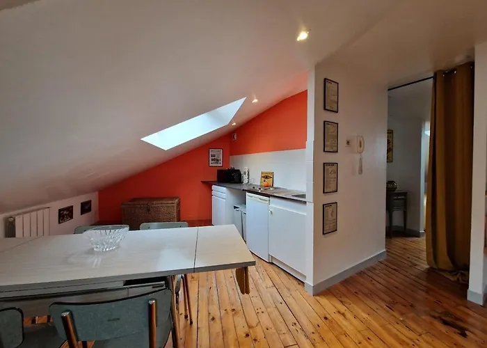 Apartment Garage De L'hotel